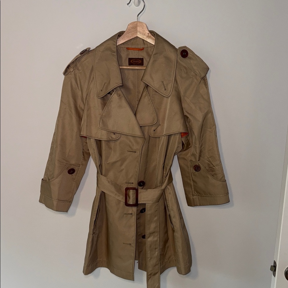 Tod's Short Tan Trench Coat with Belt